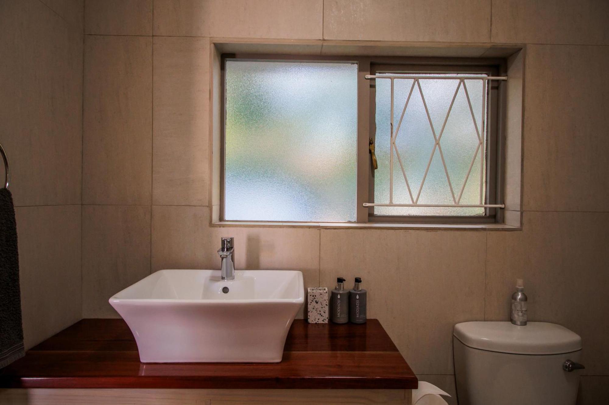 Marilyn'S Rooms Свелендам Номер фото