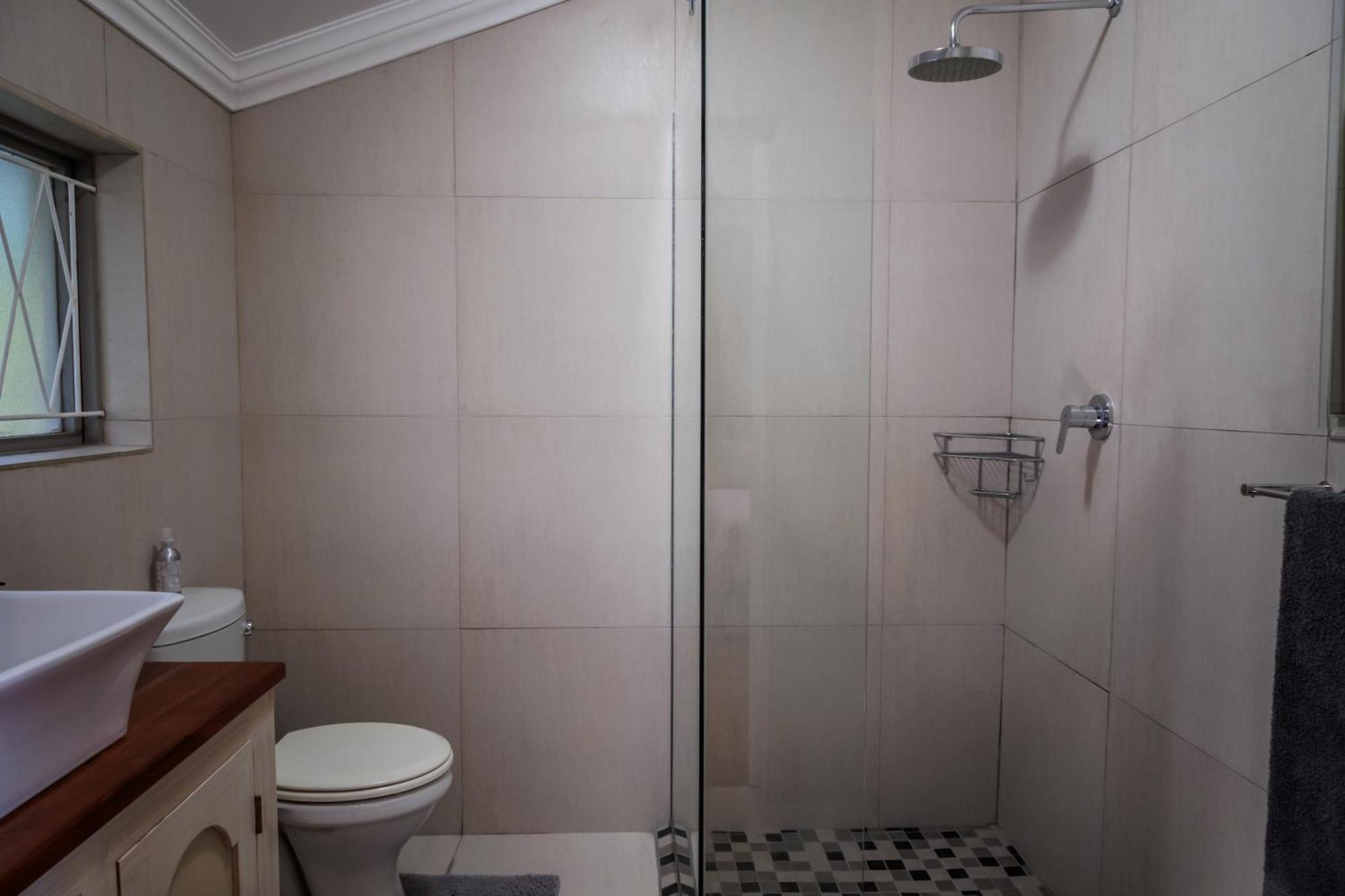 Marilyn'S Rooms Свелендам Номер фото