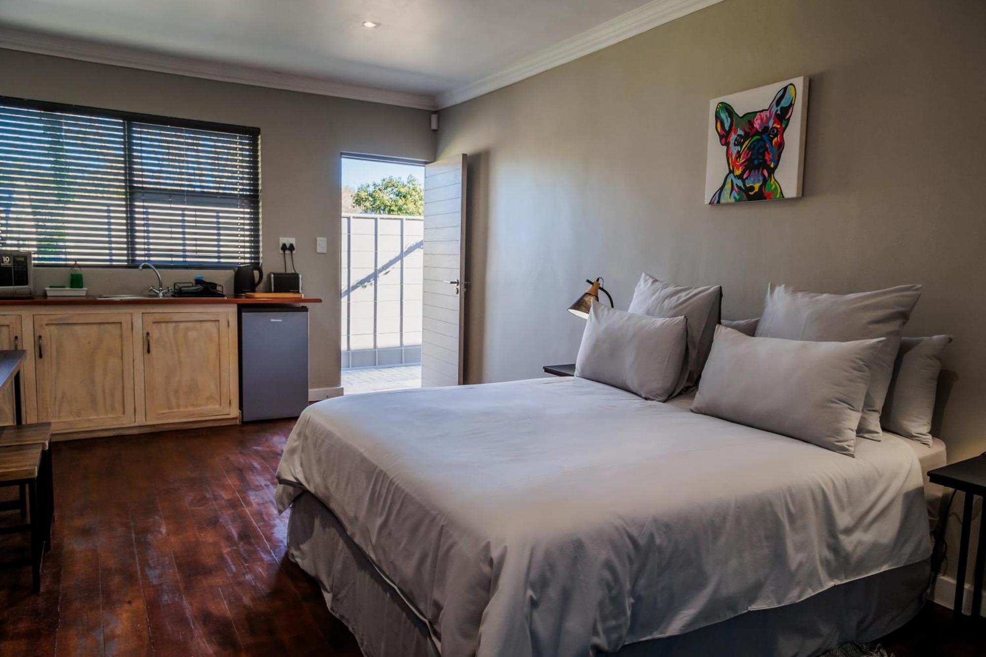 Marilyn'S Rooms Свелендам Номер фото